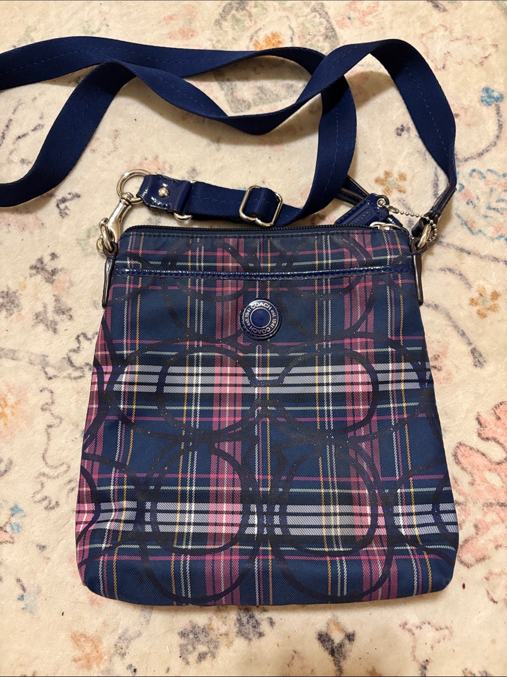 Coach Poppy Tartan Plaid Crossbody Swingpack. Great c… - Gem